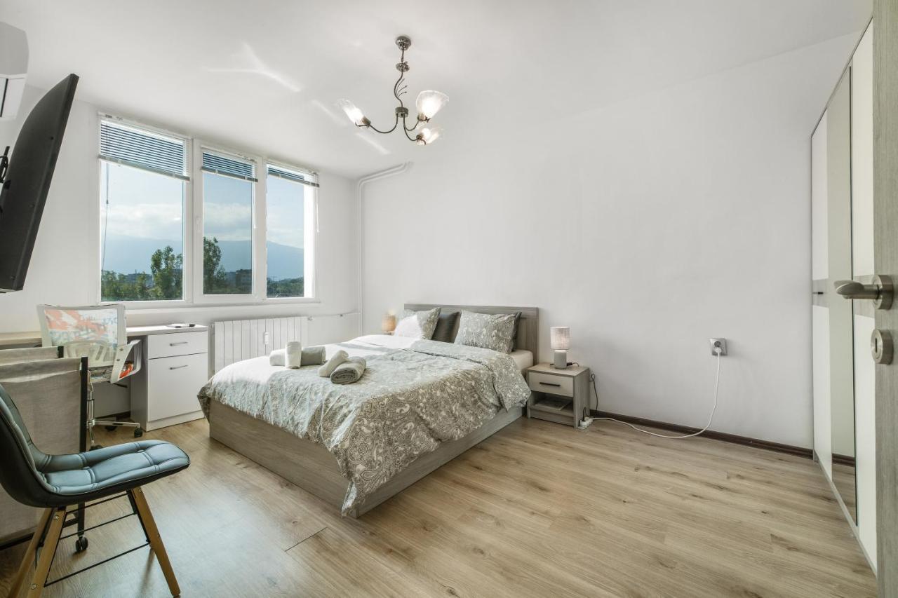 Nova #7 * Sofia